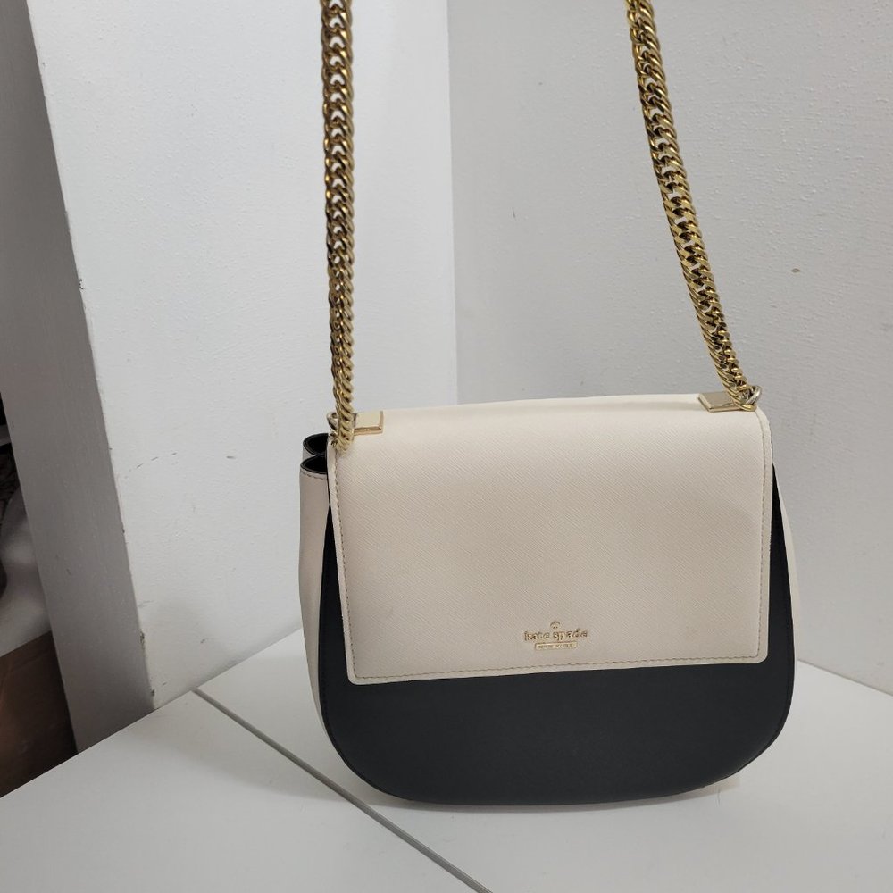 Real Leather White& Navy Kate Spade Purse -gold link strap - Picture 2 of 6